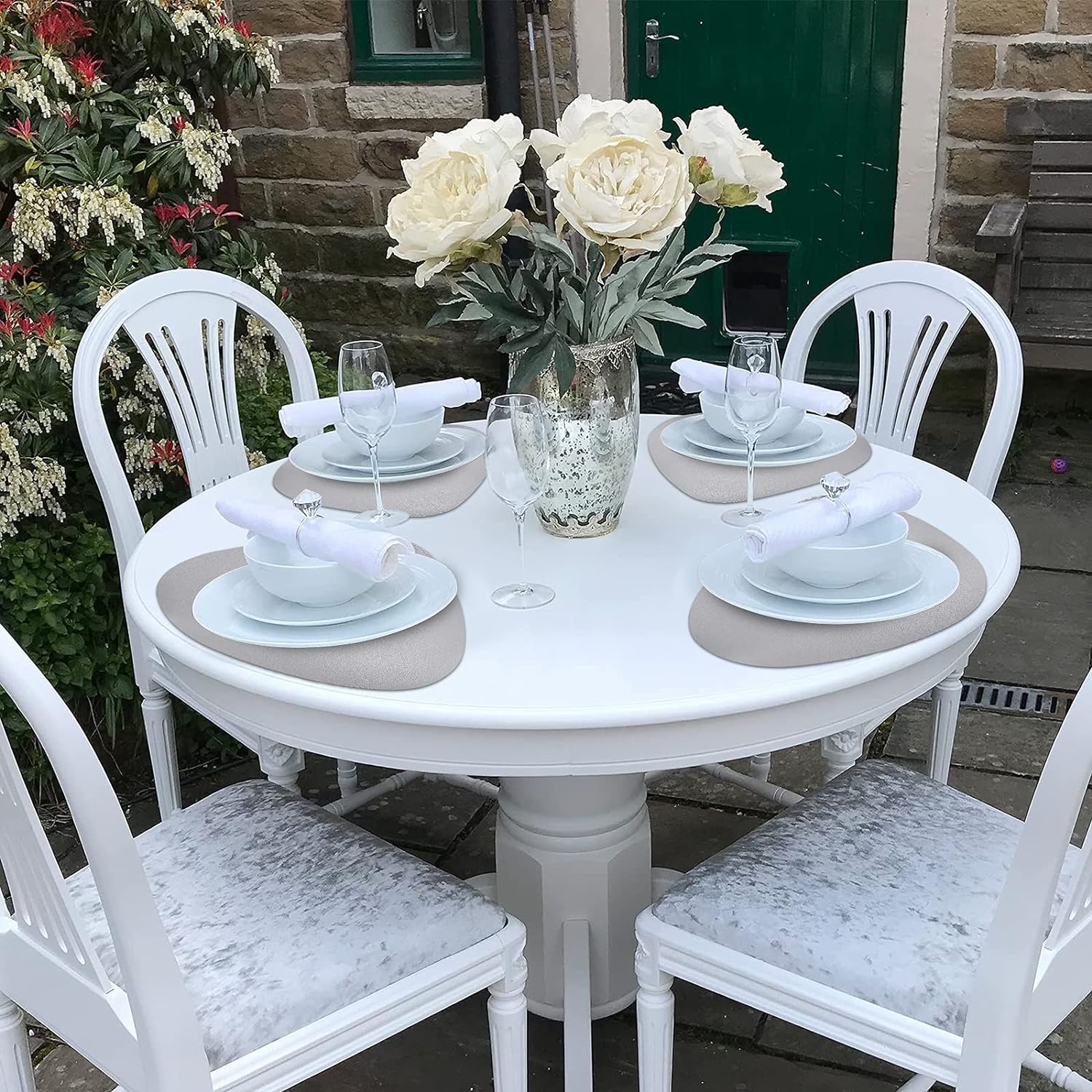 Herda Faux Leather Round Placemats Set of 4 Wipeable Washable Heat Resist Table Mats 24Hr Smart